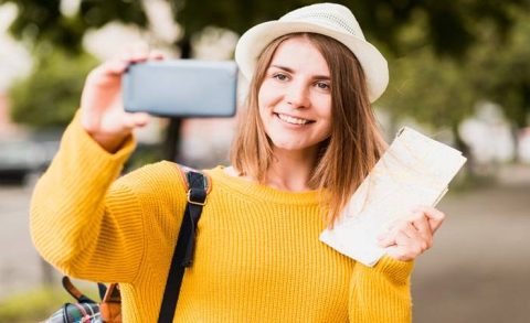 Unraveling the Benefits of Prepaid SIM Cards for Travelers