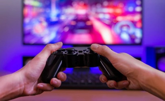 What Keeps Online Gaming Relevant In A Crowded Market